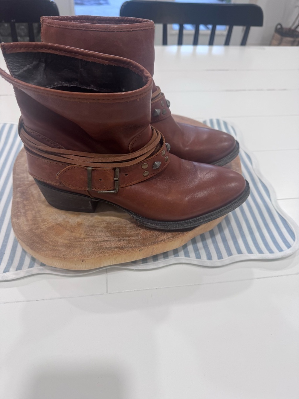 Steve Madden Chestnut Brown Leather Ankle Boots with Buckle size 7